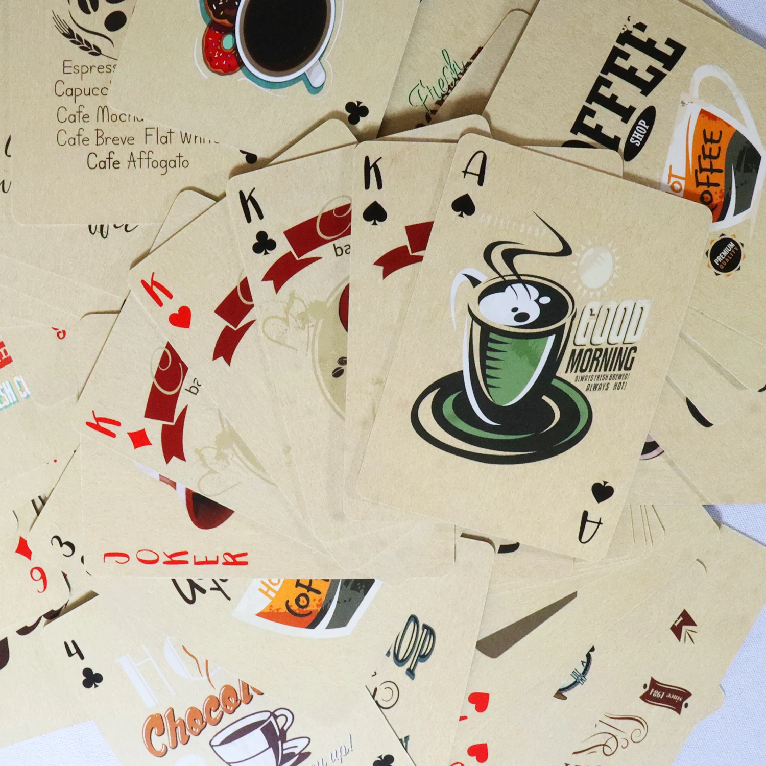 Carte da gioco in carta da caf - Board Game Vantage recensione e prezzo